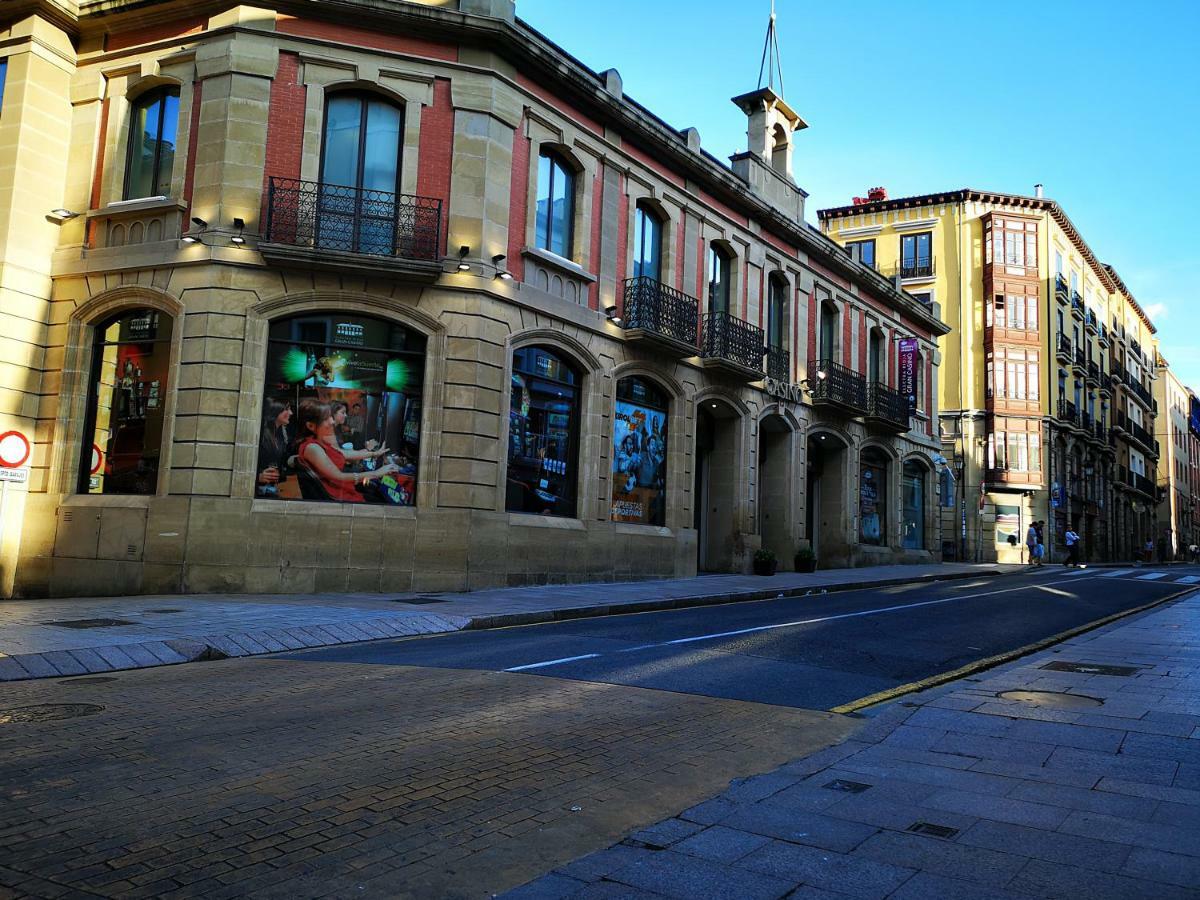 El Capricho De Sagasta Apartment Logrono Bagian luar foto